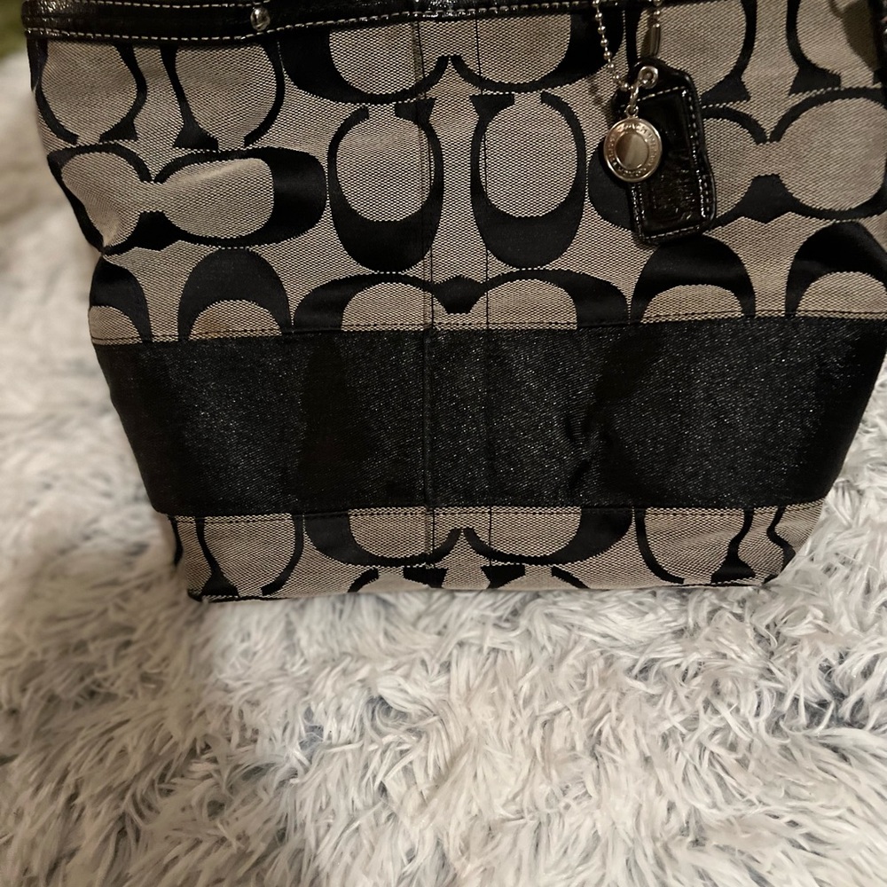 Vintage authentic coach bag 👜 mint condition 🤩